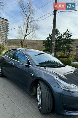 Седан Tesla Model 3 2019 в Одессе