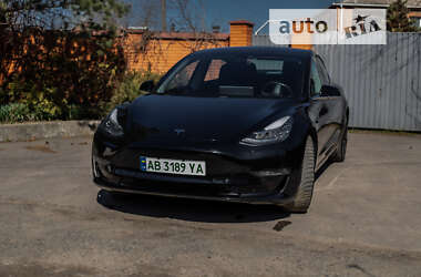 Седан Tesla Model 3 2018 в Виннице