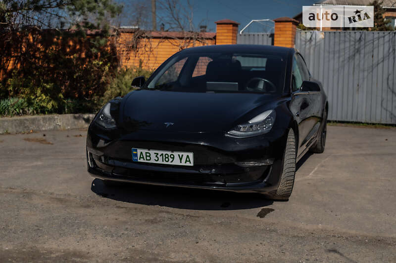Седан Tesla Model 3 2018 в Вінниці