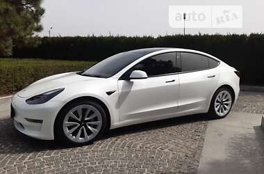 Седан Tesla Model 3 2022 в Днепре