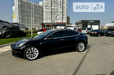 Седан Tesla Model 3 2019 в Києві