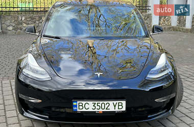 Седан Tesla Model 3 2018 в Львові