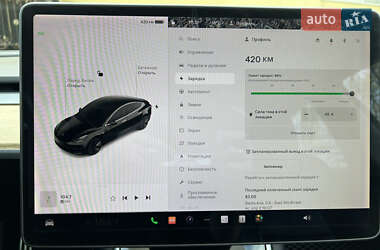 Седан Tesla Model 3 2018 в Львові