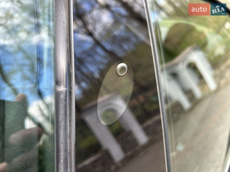 Седан Tesla Model 3 2018 в Львові