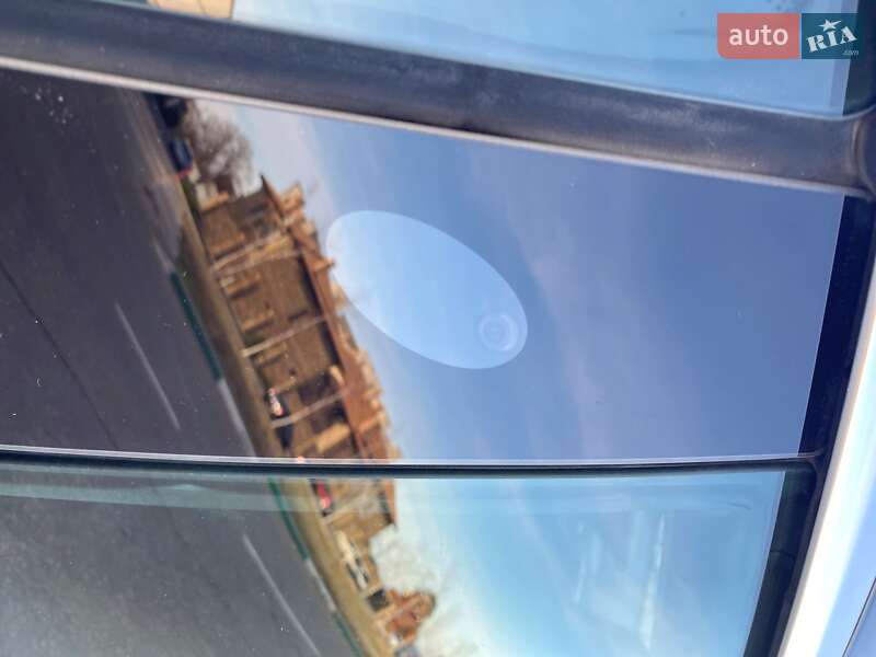 Седан Tesla Model 3 2019 в Одесі