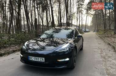 Седан Tesla Model 3 2019 в Львове