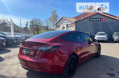 Седан Tesla Model 3 2018 в Виннице