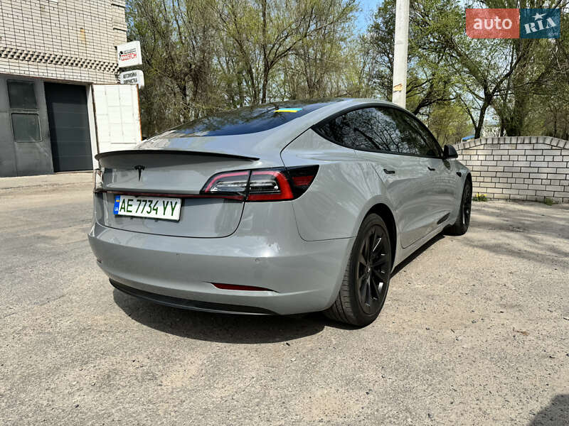 Седан Tesla Model 3 2021 в Днепре