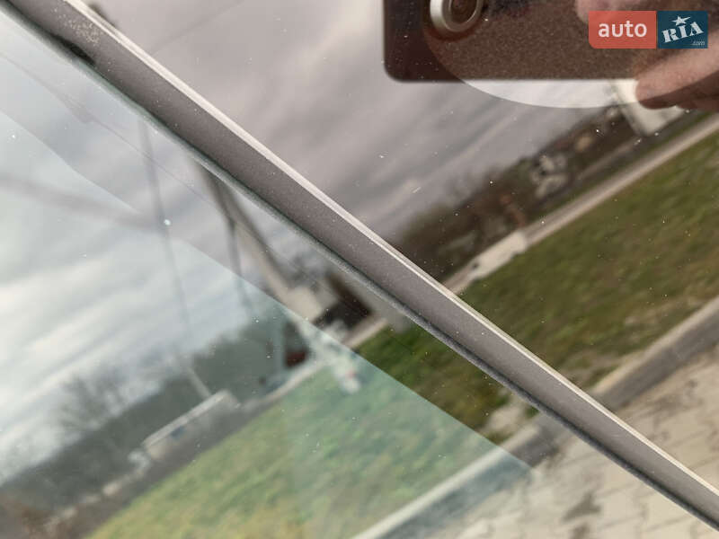 Седан Tesla Model 3 2021 в Львові