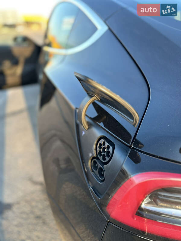 Седан Tesla Model 3 2019 в Киеве фото 7 Седан Tesla Model 3 2019 в Киеве