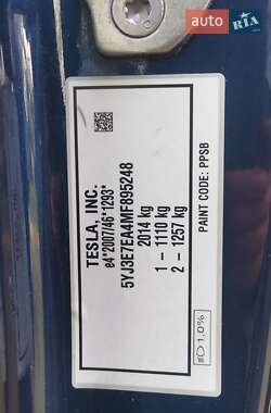 Седан Tesla Model 3 2021 в Виннице