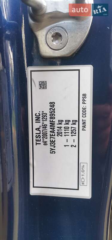 Седан Tesla Model 3 2021 в Виннице