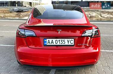 Седан Tesla Model 3 2018 в Києві