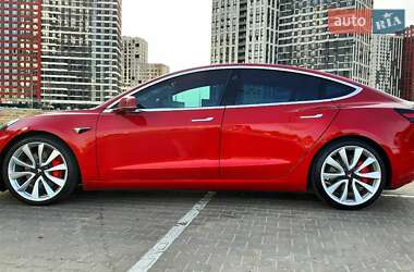 Седан Tesla Model 3 2018 в Києві