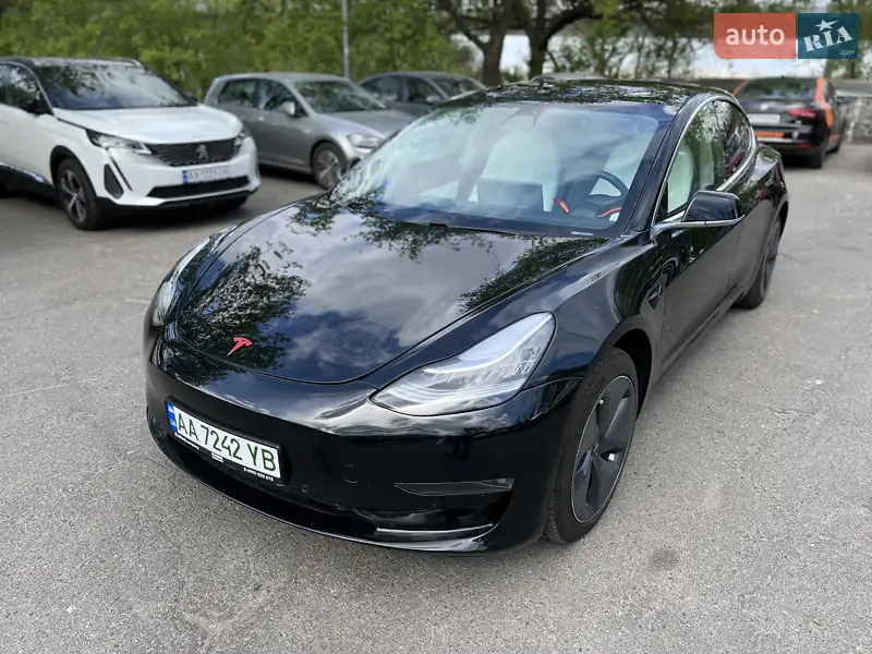 Tesla Model 3 2019