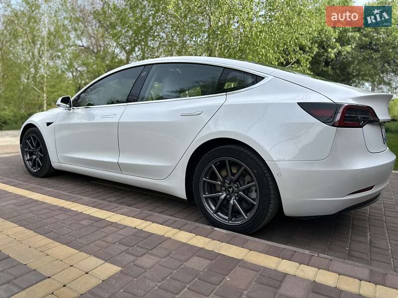 Седан Tesla Model 3 2018 в Днепре фото 23 Седан Tesla Model 3 2018 в Днепре