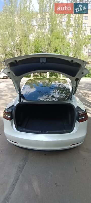 Седан Tesla Model 3 2021 в Запоріжжі фото 6 Седан Tesla Model 3 2021 в Запоріжжі