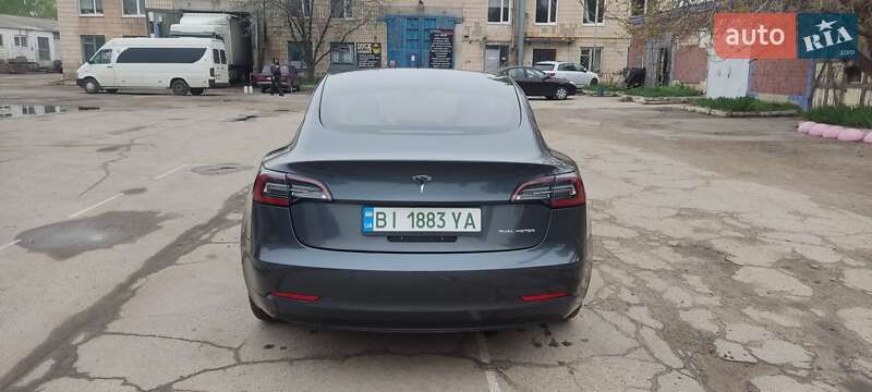 Седан Tesla Model 3 2020 в Полтаве