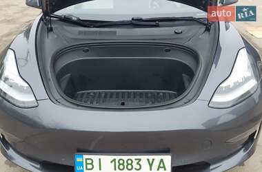 Седан Tesla Model 3 2020 в Полтаве