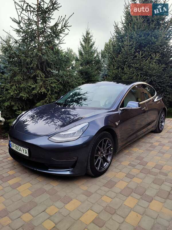 Седан Tesla Model 3 2019 в Запорожье
