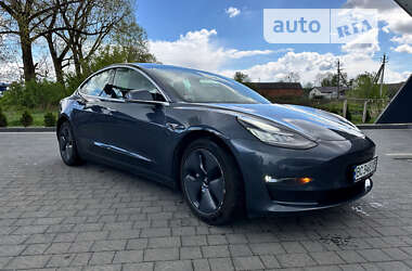 Седан Tesla Model 3 2019 в Самборе