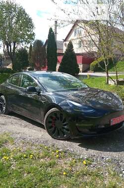 Седан Tesla Model 3 2022 в Звягеле