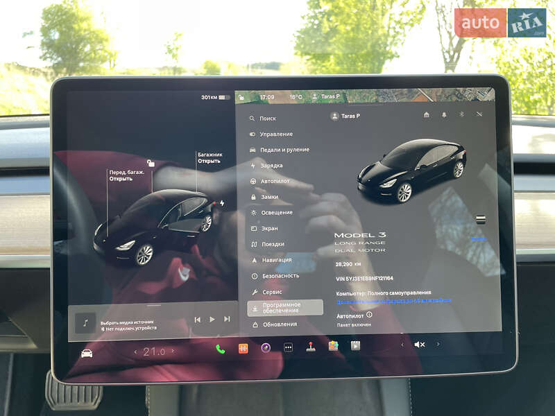 Седан Tesla Model 3 2021 в Ровно
