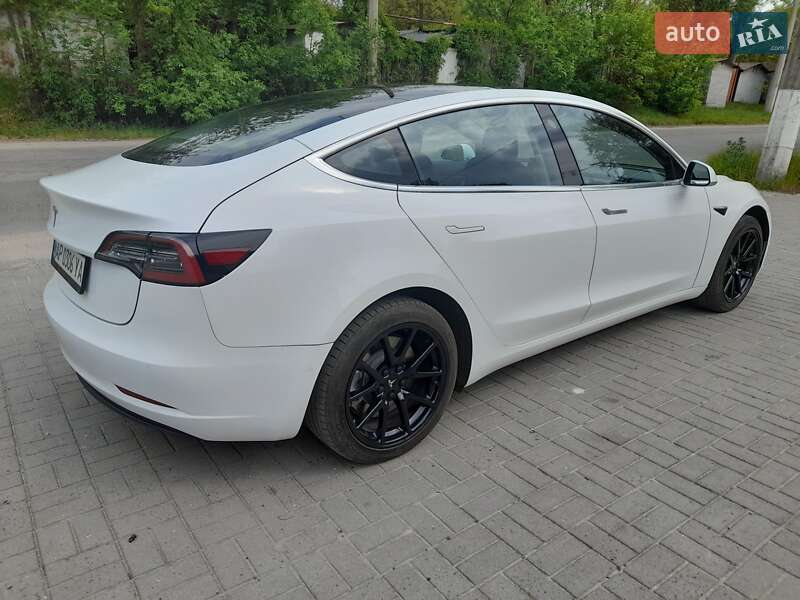 Седан Tesla Model 3 2018 в Запорожье