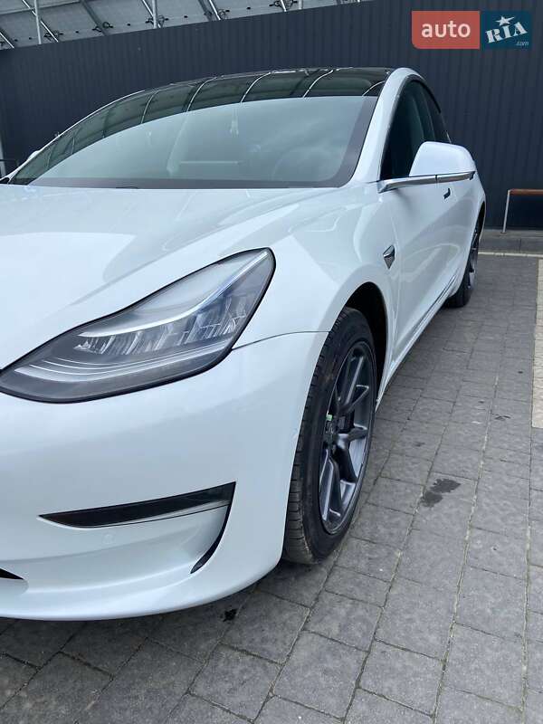 Седан Tesla Model 3 2019 в Самборе фото 9 Седан Tesla Model 3 2019 в Самборе