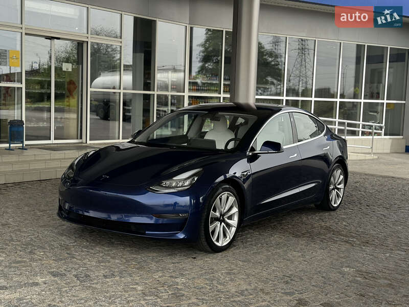 Седан Tesla Model 3 2018 в Дніпрі фото Седан Tesla Model 3 2018 в Дніпрі