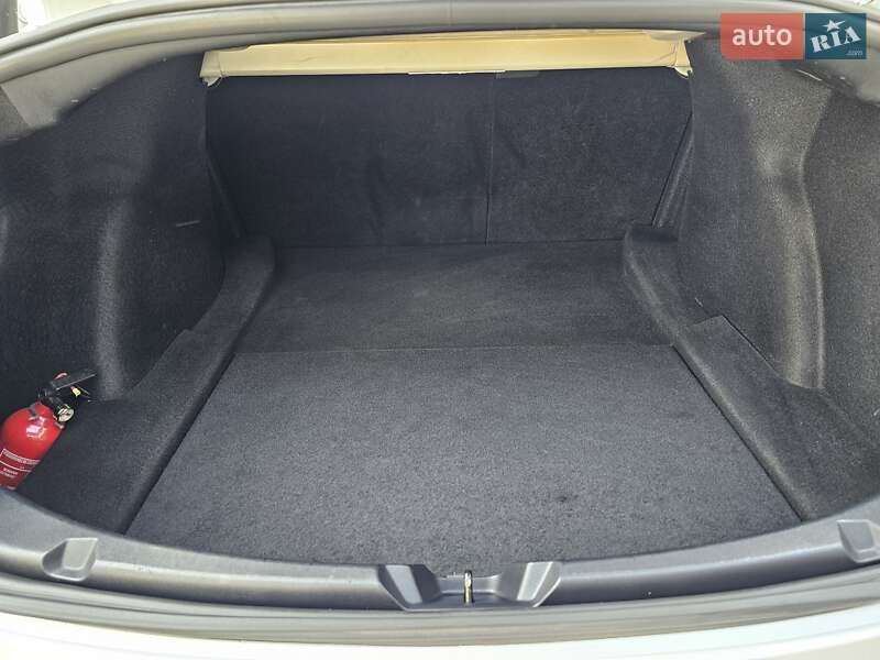 Седан Tesla Model 3 2021 в Коломиї