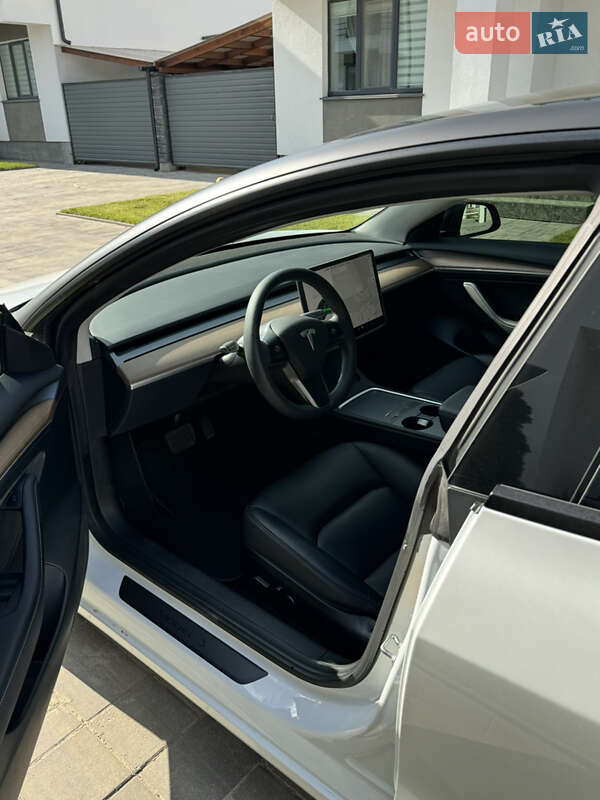 Седан Tesla Model 3 2022 в Ровно фото 13 Седан Tesla Model 3 2022 в Ровно