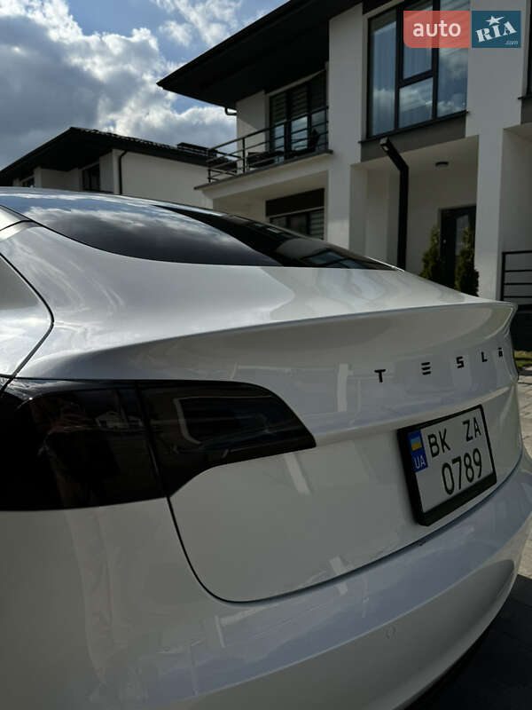 Седан Tesla Model 3 2022 в Ровно фото 3 Седан Tesla Model 3 2022 в Ровно