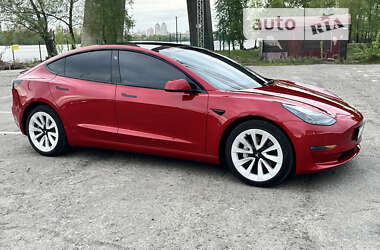 Седан Tesla Model 3 2022 в Києві