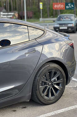 Седан Tesla Model 3 2021 в Киеве