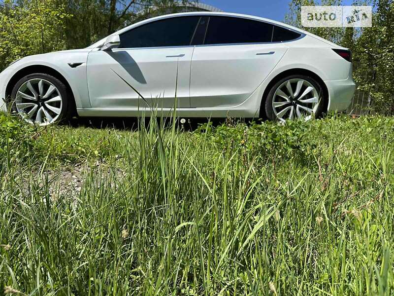 Седан Tesla Model 3 2019 в Києві фото 2 Седан Tesla Model 3 2019 в Києві