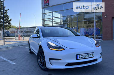 Седан Tesla Model 3 2020 в Ковеле