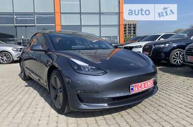 Седан Tesla Model 3 2022 в Львові
