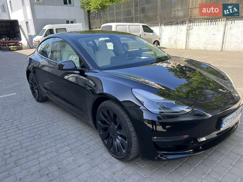 Tesla Model 3 2023