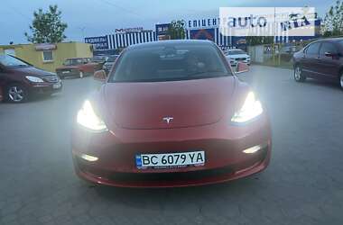 Седан Tesla Model 3 2020 в Львові