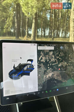 Седан Tesla Model 3 2020 в Киеве