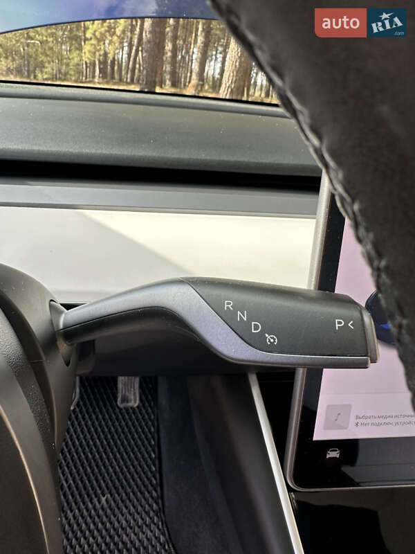 Седан Tesla Model 3 2020 в Киеве