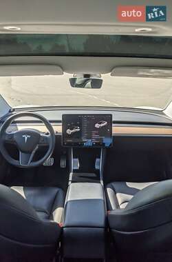 Седан Tesla Model 3 2019 в Киеве