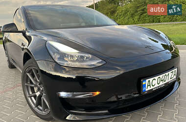 Седан Tesla Model 3 2021 в Луцьку