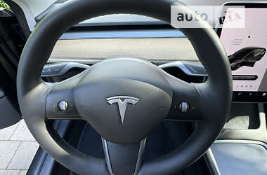 Седан Tesla Model 3 2021 в Житомире