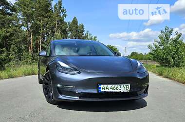 Седан Tesla Model 3 2022 в Киеве