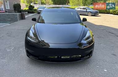 Седан Tesla Model 3 2021 в Каменском