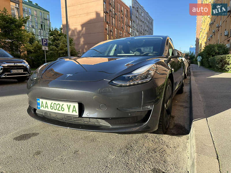 Tesla Model 3 2019