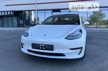 Седан Tesla Model 3 2019 в Киеве