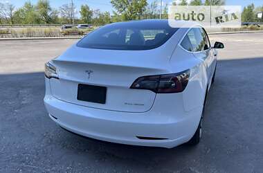 Седан Tesla Model 3 2019 в Киеве